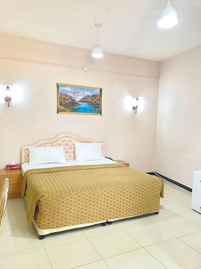 Al Hadow Hotel Muscat Luaran gambar