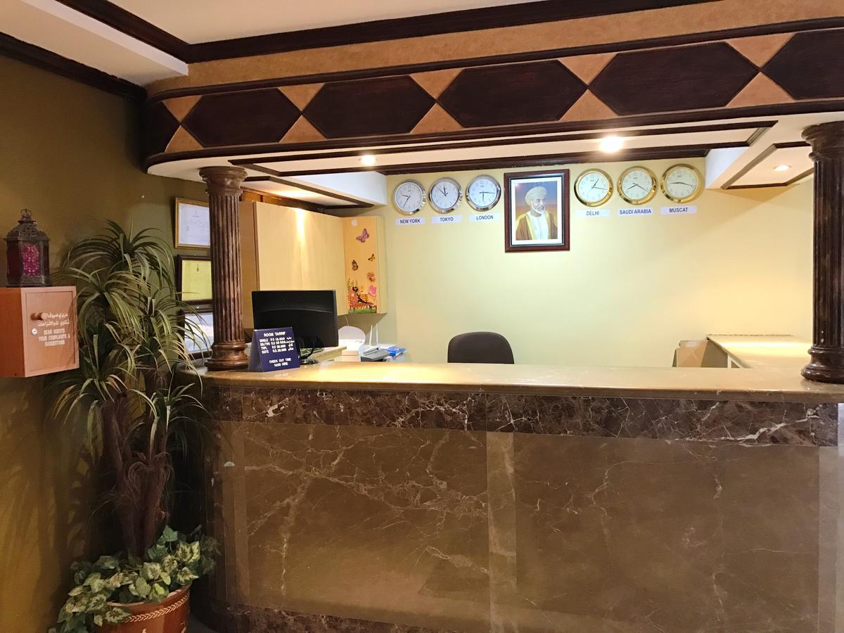 Al Hadow Hotel Muscat Luaran gambar